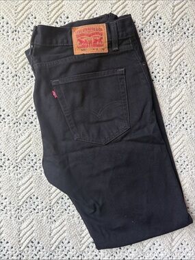 Levi's Men's 505 Fit Jeans in Black